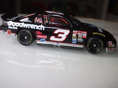 复古 DALE EARNHARDT 1999 GM GOODWRENCH PLUS 雪佛兰 Monte CARLO 1/64 NASCAR — 第 1/4 张图片