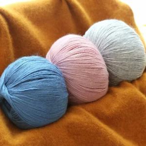 Sciarpe a sfera in cashmere mongolo lavorate a mano filato di cashmere lana filato a maglia 50 g - Foto 1 di 62