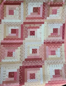 BTY X 44"W Cheater Quilt Stoff Pam's Cabin Blocks von Marcus Pinks & Creams - Bild 1 von 6