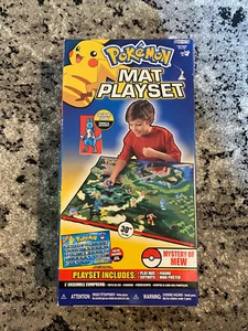 Juego de alfombrilla Pokémon Jakks Pacific vintage con figura de Lucario nuevo en caja 2007 raro difícil de encontrar - Imagen 1 de 6