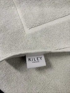 Riley Plüsch Badematte Bodentuch Dusche Komfort Badvorleger Grau Neu ohne Etikett - Bild 1 von 5