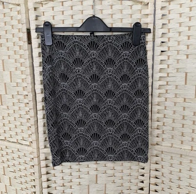 H&M Black & Silver Glitter Pull In Stretch Mini Skirt Size XS 6-8 - Image 1 of 4