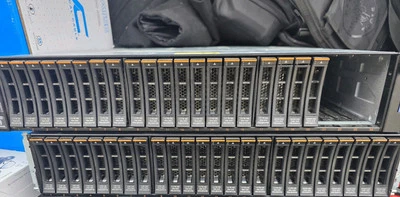 IBM Storewize v5000 Enclosure No Disk SAN Enterprise 2078-24e 24 Slot - Изображение 1 из 2