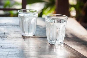 VASO DE AGUA CALIENTE. - Picture 1 of 2