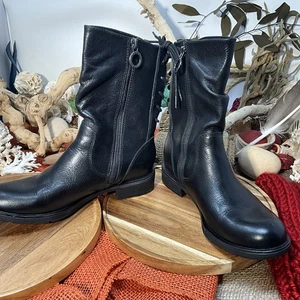 Sofft Black Leather Lace-Up Back Heeled Boots | Almond Toe, Cuban Heel - Zipper - Picture 1 of 7