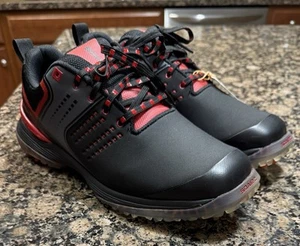 SQAIRZ Black Speed Fire Men's Golf Shoes Sz 7.5 Spikes Athletic Waterproof - Picture 1 of 7