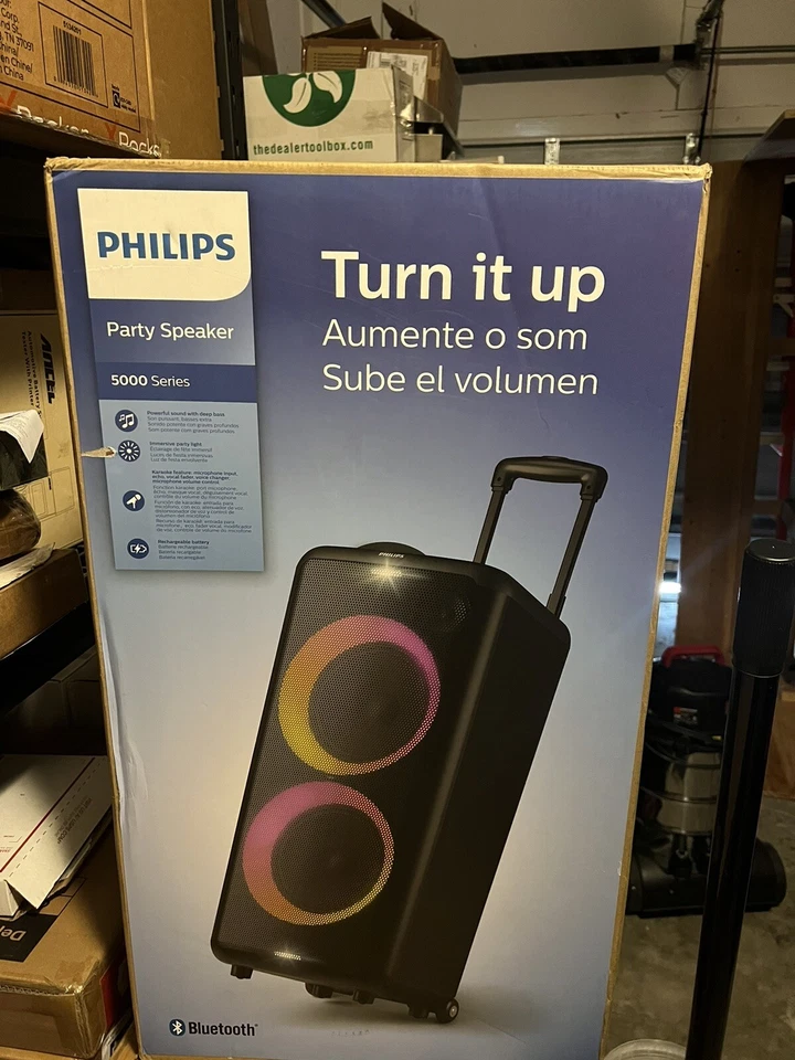Philips TAX5206/37 Bluetooth Party Speaker 5000 Series Karaoke Feature.