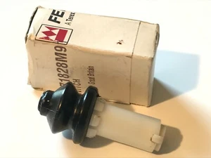 FERTEC TEREX SCHALTER 1471828M9 TÜR- / SITZSCHALTER ad2n2 - Bild 1 von 3