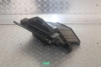 2004 HONDA CBR1000RR DUTO DE ENTRADA DE AR 17251-MEL-010 - Imagem 1 de 4