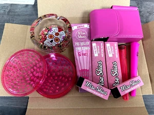 10pc Set - Pink Rolling Paper Bundle Set Ashtray Pink Pre Rolled Cones Luxury - Picture 1 of 1