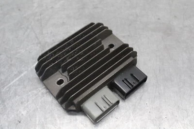 09-12 KAWASAKI NINJA ZX6R ВЫПРЯМИТЕЛЬ РЕГУЛЯТОР НАПРЯЖЕНИЯ 21066-0028 BB698 - Изображение 1 из 4