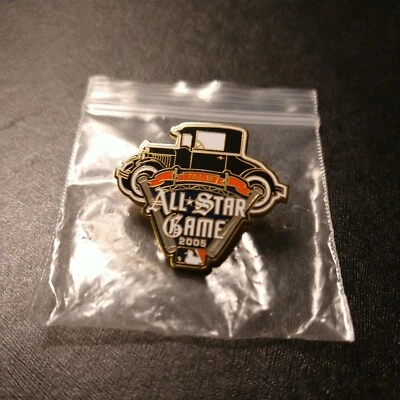 2005 All Star Game Pin Lapel Hat Button Asg MLB baseball Detroit Michigan Tigers - Image 1 of 3