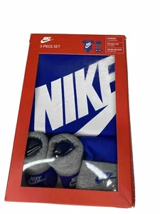 Nike 3 Piece Set New Born 0-6 Month Body Suit Bootie And Hat - Picture 1 of 3