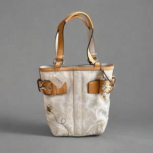 Coach Y2K White Optic Bumble Bee Soho Tote Bag 5077 China - Picture 1 of 15
