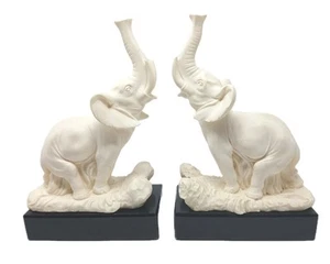 Bookends 2 Elephants On Black Pedestals Signed By A. Gianelli White Alabaster - Picture 1 of 12