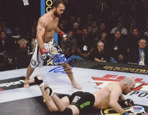 ROBBIE LAWLER SIGNED/AUTOGRAPHED UFC ULTIMATE FIGHTING 8X10 PHOTO - PSA/DNA - Picture 1 of 1