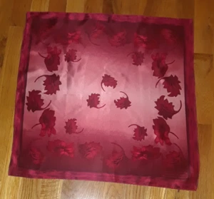 Jones New York Maroon Red Floral Leaves 100% Silk Square Scarf 20" - Picture 1 of 2
