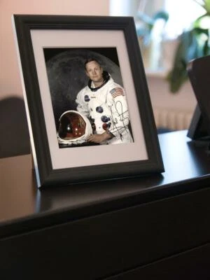 Repro-Autogramm - Apollo 11 - Neil Armstrong - Gerahmt - Bild 1 von 2