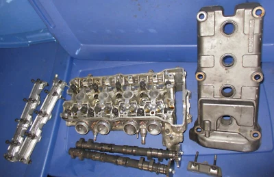 Motor culata extremo superior Honda CBR 900 RR CBR900RR 900R CBR900 96 97 Foto 1 de 4