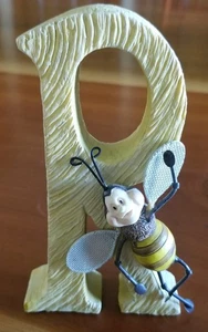 Ceramic Letter "R" With A Bee Attached - Picture 1 of 4