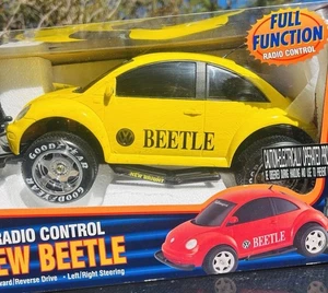 VW BUG Radio Control RC Volkswagen New Beetle 1:12 Scale 1998 New Bright Toys - Picture 1 of 10