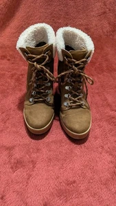 Stivaletti donna Portland marroni scamosciati stringati bordo shearling zeppa, taglia 9M - Foto 1 di 8