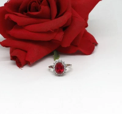 Anillo de cóctel de zafiro rojo creado en laboratorio de plata esterlina talla 8 3,47 g CAT RESCUE Foto 1 de 3