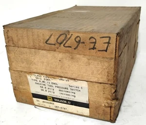 Square D 9012 GAW-25 9012GAW25 Adjustable Differential Pressure Switch - Picture 1 of 4