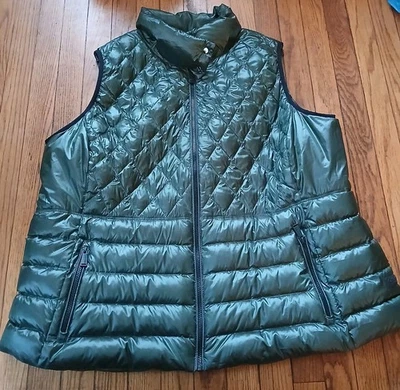 Calvin Klein Performance - Chaleco acolchado verde acolchado talla grande para mujer. Talla 3X Foto 1 de 4