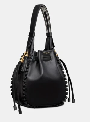 BOLSO CUBO HOBO DIOR -Nuevo Con Etiquetas - $6,200 USD Foto 1 de 4