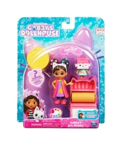Gabby’s Dollhouse, Art Studio Set with 2 Toy Figures, 2 Accessories, NIB. - Picture 1 of 5