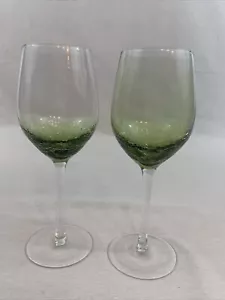 Pier 1 olivgrünes Knistern Glas 9 Zoll hoch Weinglas Wasser 2er Set - Bild 1 von 6