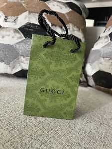 Gucci limited edition gift paper bag  4,5x2,5x7 New