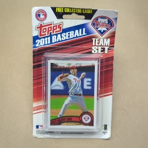 MLB Topps 2011 Philadelphia Phillies Baseball Team set 17 carte e custodia gratuita NUOVO! - Foto 1 di 12