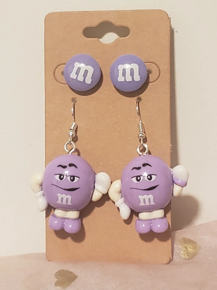 Conjunto de brincos de doces roxos feitos à mão M&M - Imagem 1 de 1