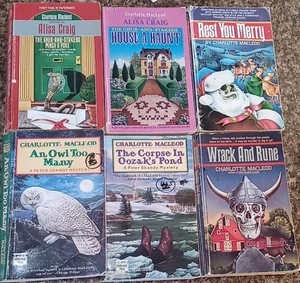 Lot of 6 Vintage Charlotte MacLeod Murder Mystery Series Paperback Books - Bild 1 von 10