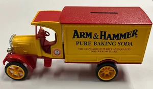 ERTL Collectibles 1925 Kenworth DieCast Coin Bank - Arm & Hammer 1:25 - Picture 1 of 11