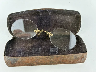 Gafas antiguas Pince-nez marcadas GF en pieza de nariz Foto 1 de 4