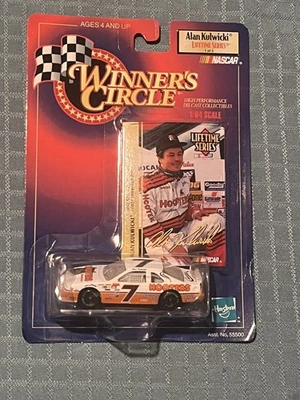 Winners Circle 1999 1:64 Alan Kulwicki #7 Hooters Ford Lifetime Series #1 de 3 Foto 1 de 2