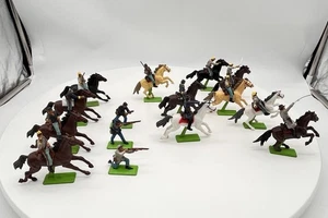 Deetail & Britain’s ltd 1971 Cavalry Soldiers 7 Deetail/ 8 Britains Ltd. Read - Picture 1 of 11