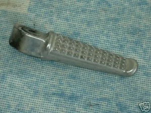 POGGIA PIEDE POSTERIORE DESTRA PER HONDA CBR 929 2001 (Z0997) - Imagen 1 de 1
