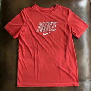 THE NIKE TEE Youth Boy’s Iron-On Speckled NIKE Short Sleeve T-Shirt Red Size XL - Picture 1 of 8