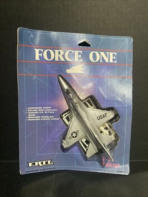 ВИНТАЖНЫЙ НОВЫЙ 1993 ERTL FORCE ОДИН ЛИТОЙ ВОЕННЫЙ F-16C БОЕВОЙ СОКОЛ ЗАПЕЧАТАННЫЙ - Изображение 1 из 2