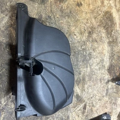 14-17 MERCEDES BENZ E550 W207 AIR INTAKE EVAPORATOR CHANNEL DUCT 2048303303 OEM - Image 1 of 4