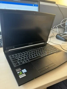 MIFCOM Gaming Notebook EG5 - Bild 1 von 5