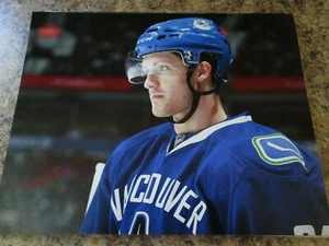 JARED MCCANN SIGNED 11X14 MATTE PHOTO (G) VANCOUVER CANUCKS PITTSBURGH PENGUINS - Picture 1 of 2