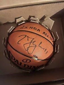 Zydrunas Ilgauskas auto Basketball Upper Deck Authenticated Buckets Big Z /50 - Picture 1 of 2