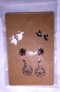 Orecchini Halloween Set di 4 Fantasmi Cappelli Strega Ragni Argento Ragnatela - Foto 1 di 6