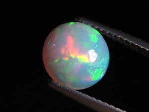 Opal / Edelopal 1,60 Ct. feinste Qualität Rund Cabochon (4776t) - Bild 1 von 1