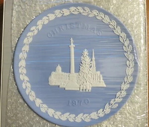 3 Wedgwood Blue Jasperware Christmas plates w/boxes 1969/1970/1972 EXC!! - Picture 1 of 4